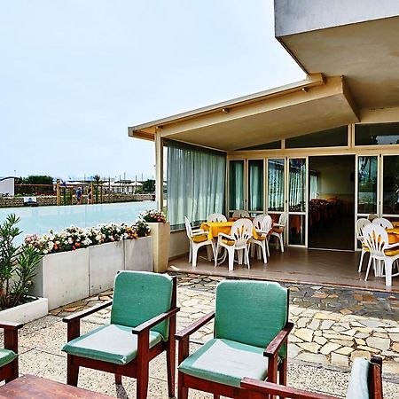 Hotel Caesar Bed And Breakfast Мілано-Маріттіма Екстер'єр фото